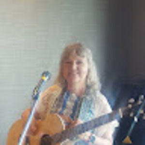 Meet your Posher, Ava